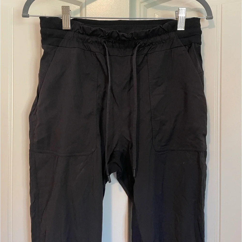 Lululemon Beyond the Studio Pant Slim high rise  Black size 6